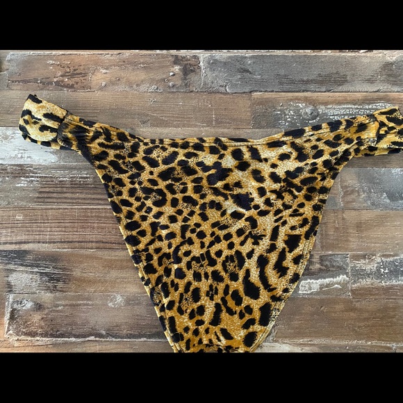 Vix Leopard bikini - Picture 3 of 5